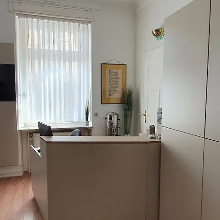 Colodging - Private & Kitchen *