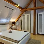 Homestay Colodging - Private & Kitchen *