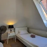 Colodging - Private & Kitchen Homestay