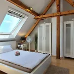 Colodging - Private & Kitchen Homestay Mannheim