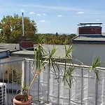 Colodging - Private & Kitchen *