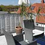 Homestay Colodging - Private & Kitchen