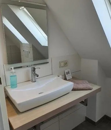 Homestay Colodging - Private & Kitchen
