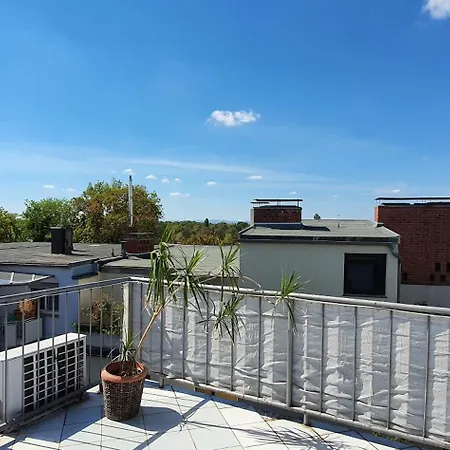 Colodging - Private & Kitchen בית אירוח מאנהיים