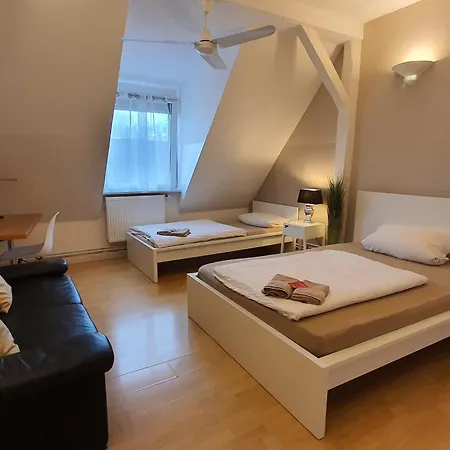 Colodging - Private & Kitchen *