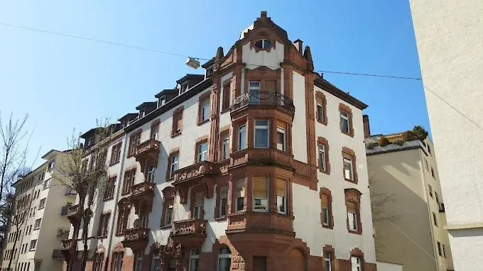 Colodging - Private & Kitchen