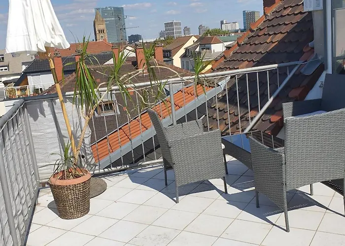 Colodging - Private & Kitchen